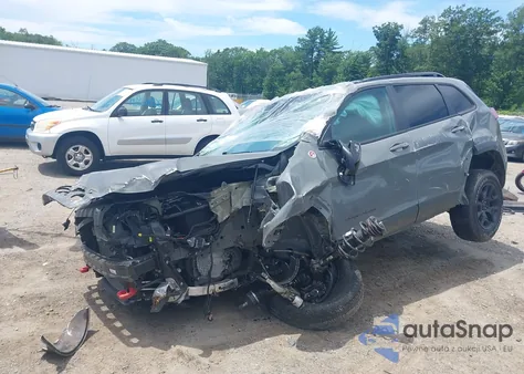 2022 Jeep Cherokee Trailhawk 4X4 из США, поврежденный, VIN 1C4PJMBX7ND532312